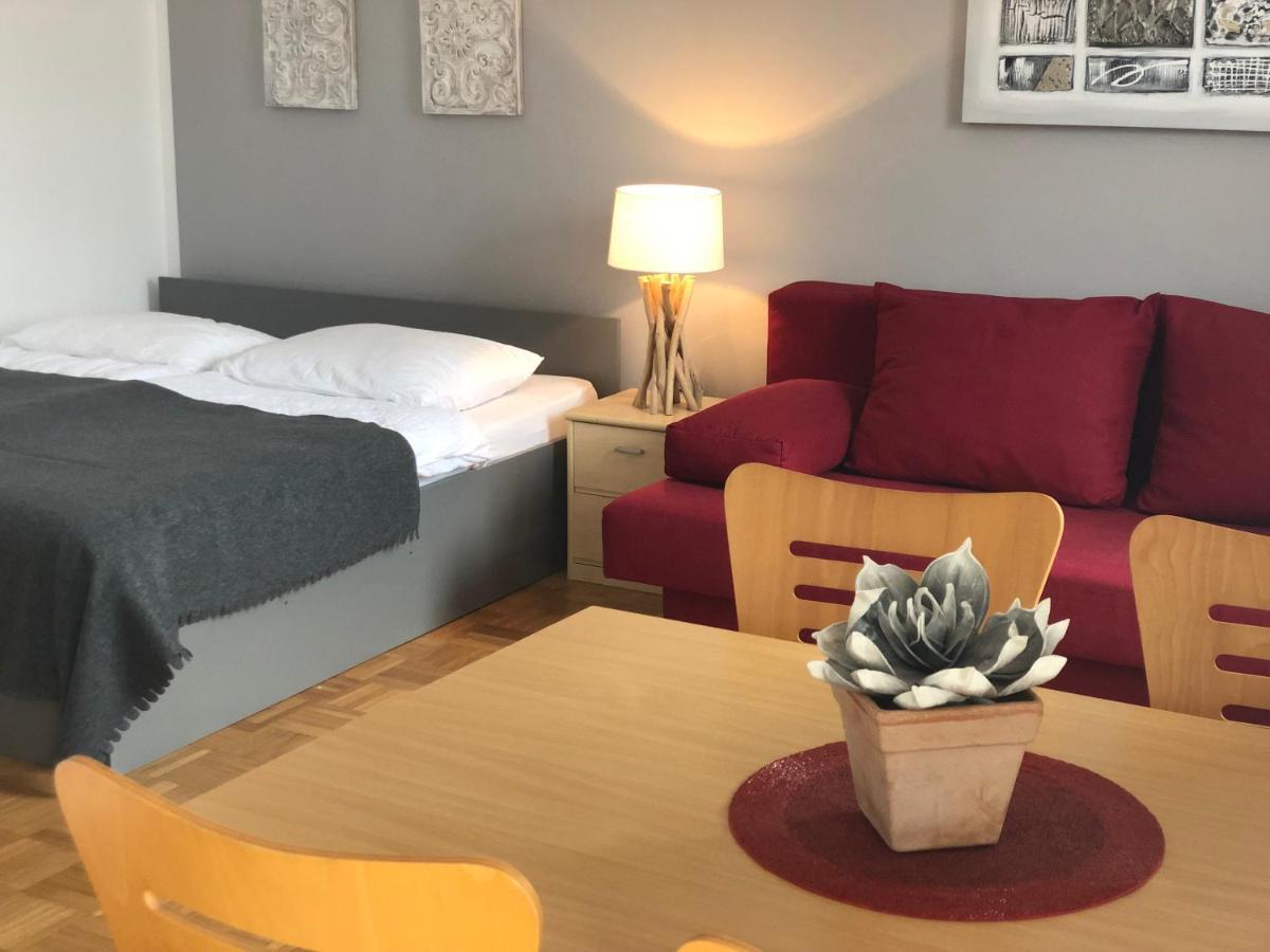 בובק Apartments Rombon מראה חיצוני תמונה